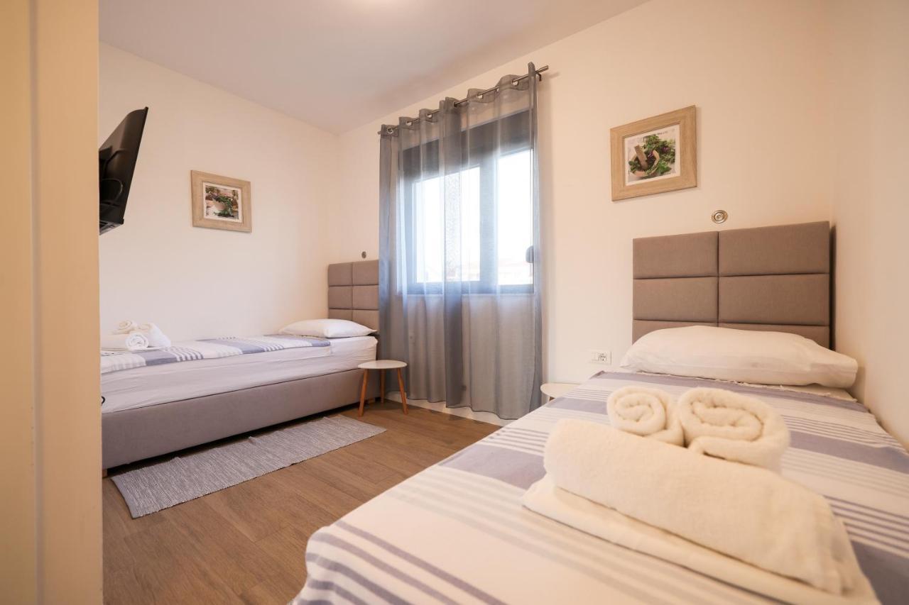 Apartmani Mato 1 Задар Екстер'єр фото